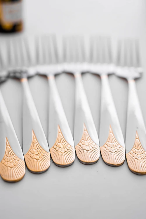 شوك أكل بأطراف ذهبية مزخرفة 12 حبة