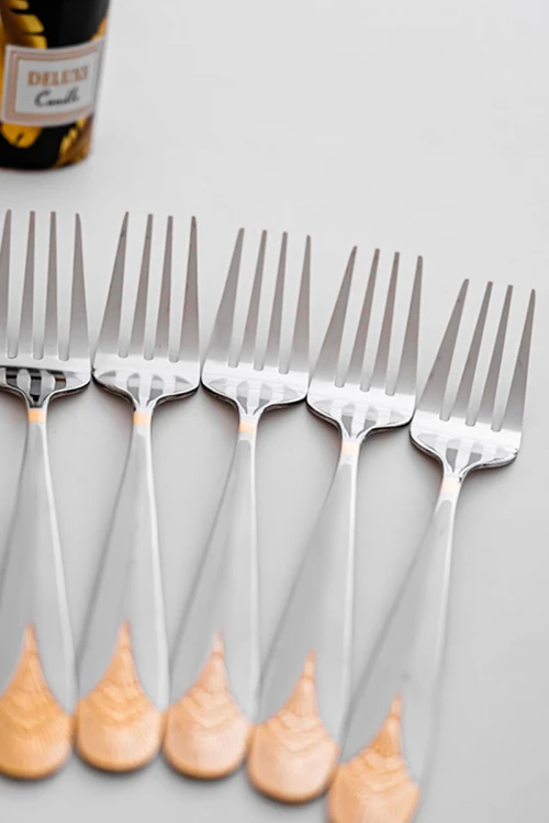 شوك أكل بأطراف ذهبية مزخرفة 12 حبة