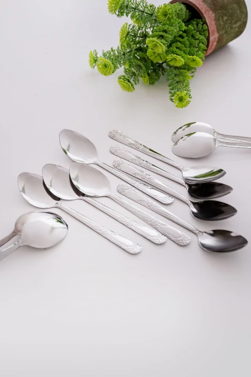 ملاعق أكل ستيل مزينة بزخرفة في المقبض 12 حبة