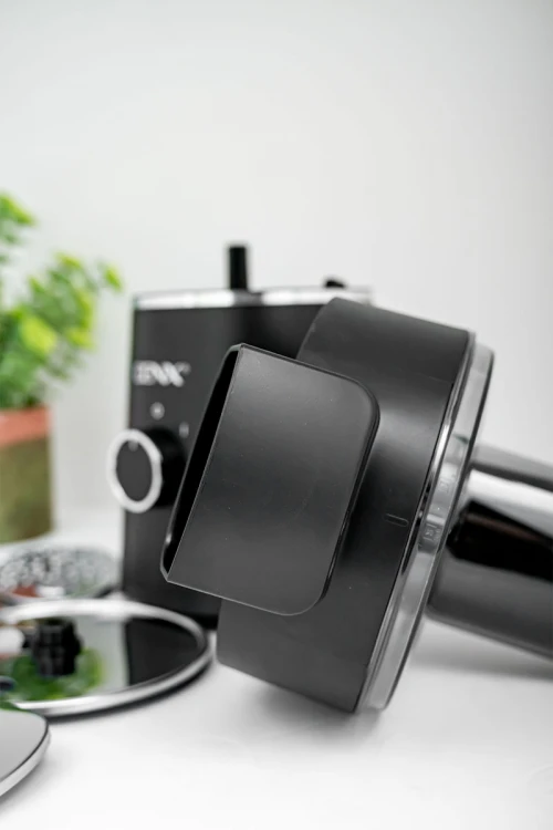 قطاعة خضار كهربائية من Denx لون أسود متعددة الوظائف بشفرات من الفولاذ المقاوم للصدأ بقوة 200 واط