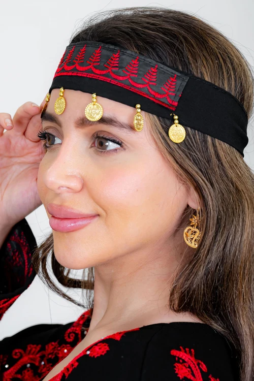 طوق شعر تراثي لون أسود مطرز باللون الأحمر و مزين بجنيهات ذهبية