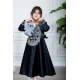 فستان بناتي تراثي قصير لون أسود ياقة مربعة مزين بتطريز ذهبي و فضي من الأمام و الأكمام