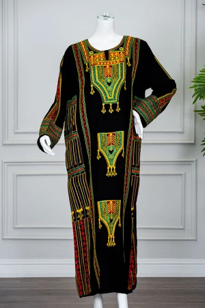 جلابية نسائي عسيري لون أسود بتطريز تراثي ملون ياقة دائرية و أكمام طويلة