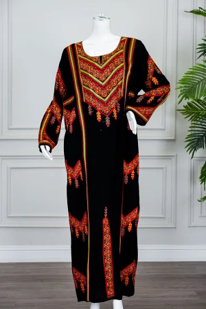 جلابية نسائي عسيري لون أسود بتطريز تراثي ملون ياقة دائرية و أكمام طويلة