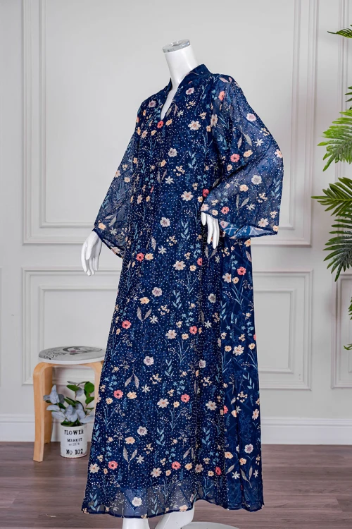 جلابية نسائي لون كحلي مزينة بالورود الملونة ياقة عالية بقصة سبعة و أكمام طويلة