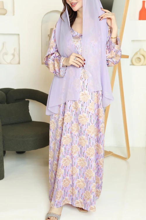 مخور نسائي اماراتي باللون الليفندر مزين بنقوش زهرية ذهبية مع طرحة