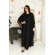 عباية نسائية لون أسود ياقة بقصة سبعة و طقطق من الأمام مزينة بقماش دانتيل