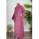 شرشف صلاة لون وردي مشجر بسحاب مخفي من الأمام و زم من الأكمام مع طرحة متصلة