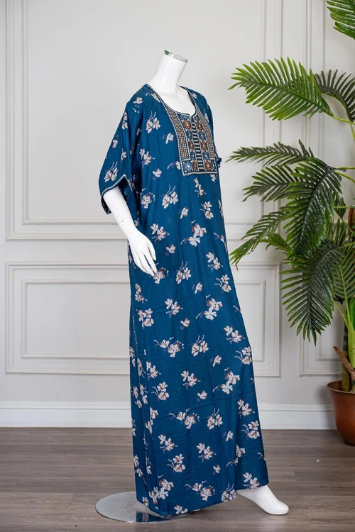 جلابية نسائي طويل لون أزرق مشجر ياقة بتطريز ملون و بأكمام قصيرة