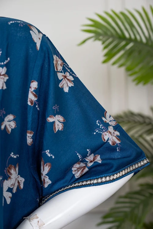 جلابية نسائي طويل لون أزرق مشجر ياقة بتطريز ملون و بأكمام قصيرة