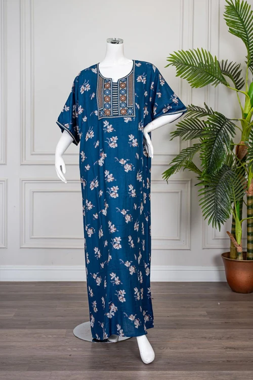 جلابية نسائي طويل لون أزرق مشجر ياقة بتطريز ملون و بأكمام قصيرة