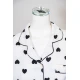 بيجاما نسائية قطعتين لون اوف وايت مزينة بقلوب باللون الأسود  بلوزة بياقة مطوية بجيب من الأمام و أكمام قصيرة مع بنطلون طويل