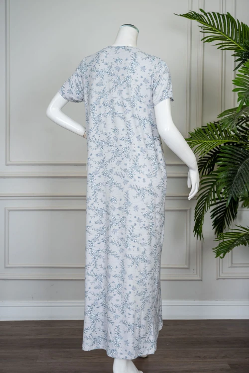 قميص نسائي طويل لون رمادي مشجر ياقة دائرية بأزرار من الأمام و بأكمام قصيرة