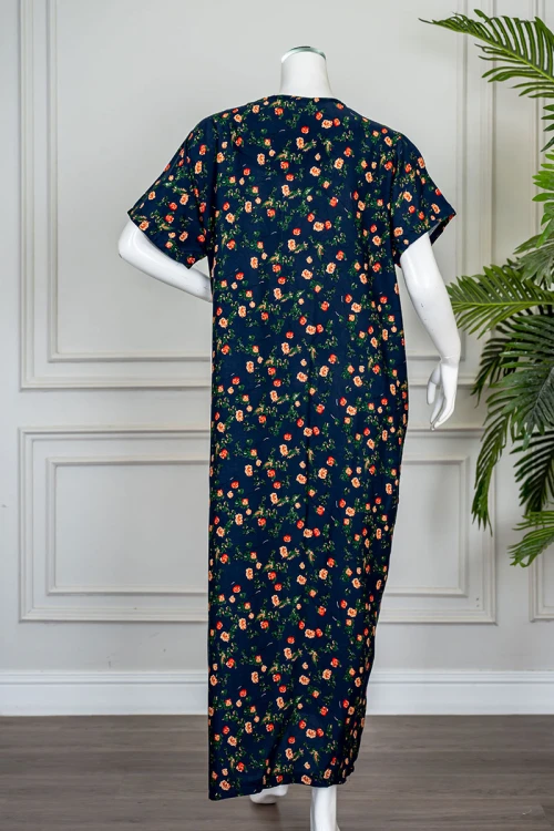 قميص نسائي طويل لون كحلي مشجر ياقة بقصة سبعة مزينة بكلفة ذهبية و بأكمام قصيرة