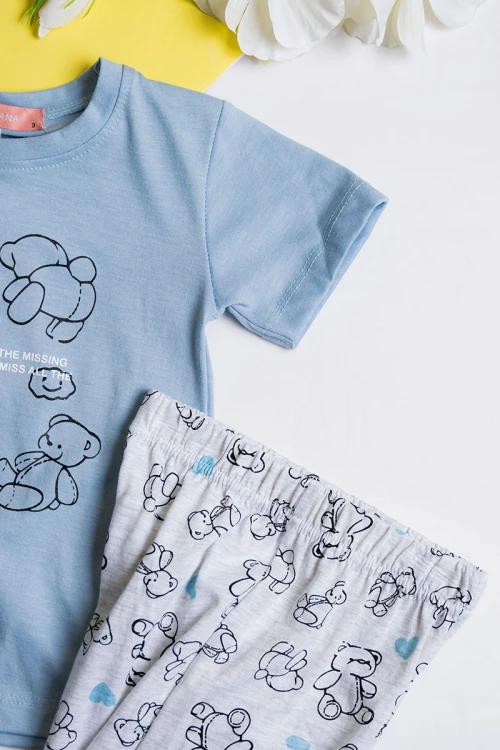 بيجاما بناتي قطعتين تيشيرت لون سماوي مزين برسومات و كتابات من الأمام مع بنطلون رمادي فاتح برسومات الدب و القلوب
