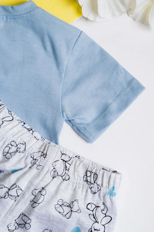 بيجاما بناتي قطعتين تيشيرت لون سماوي مزين برسومات و كتابات من الأمام مع بنطلون رمادي فاتح برسومات الدب و القلوب