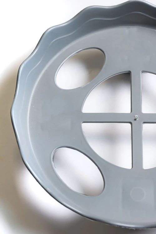 قاعدة جرة غاز بأربع عجلات