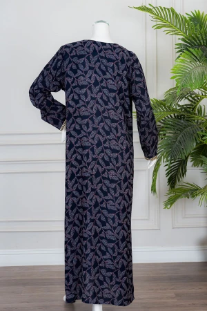 جلابية نسائية طويلة لون كحلي مشجر ياقة بكلفة مطرزة من الأمام و بأكمام طويلة 