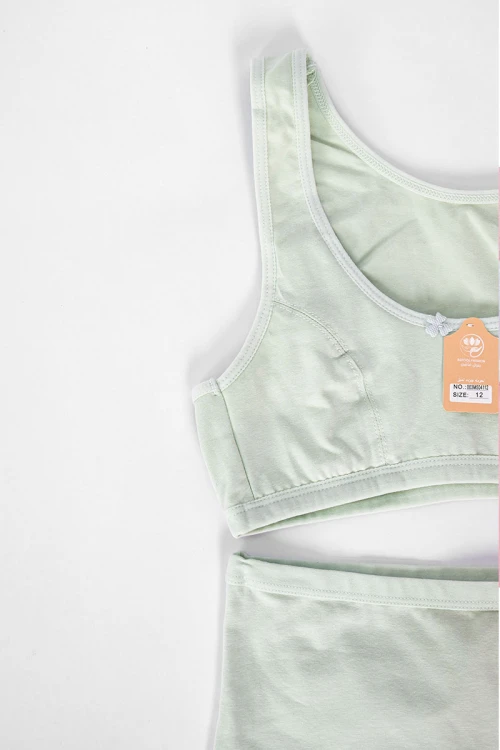 طقم داخلي قطعتين بناتي لون تفاحي