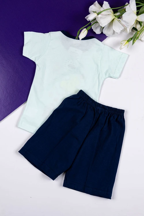 طقم-بناتي-قطعتين-تيشيرت-باللون-التفاحي-الفاتح-مزين-بكتابات-