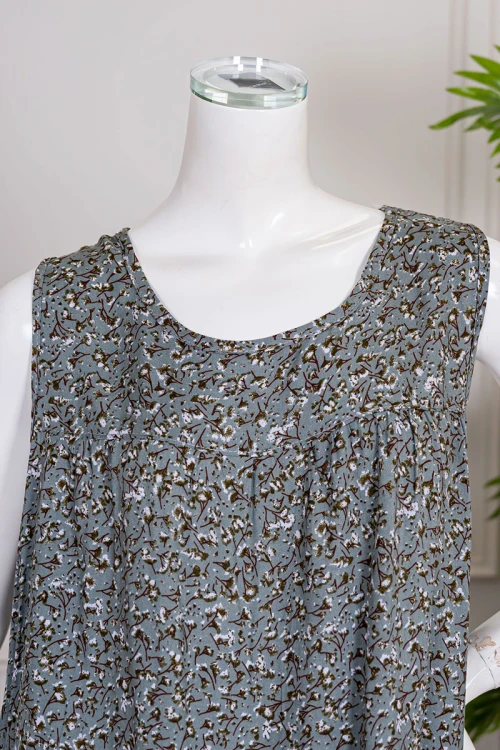 قميص نسائي قصير لون رصاصي مشجر ياقة دائرية و بدون أكمام