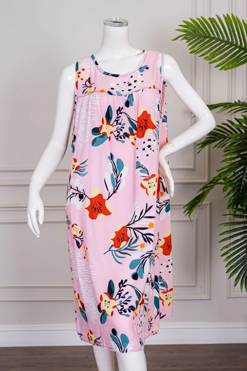 قميص نسائي قصير لون وردي مشجر ياقة دائرية و بدون أكمام