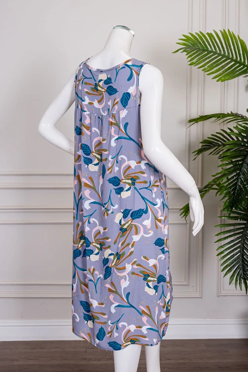 قميص نسائي قصير لون موف مشجر ياقة دائرية و بدون أكمام