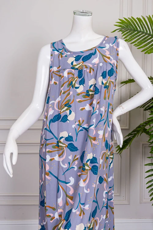 قميص نسائي قصير لون موف مشجر ياقة دائرية و بدون أكمام