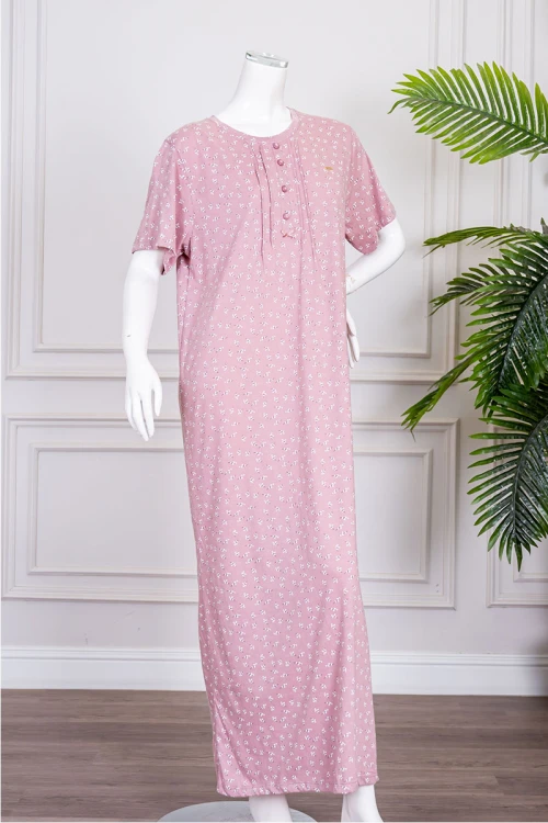 قميص نسائي جامبو طويل لون وردي مشجر ياقة دائرية بأزرار من الأمام و بأكمام قصيرة