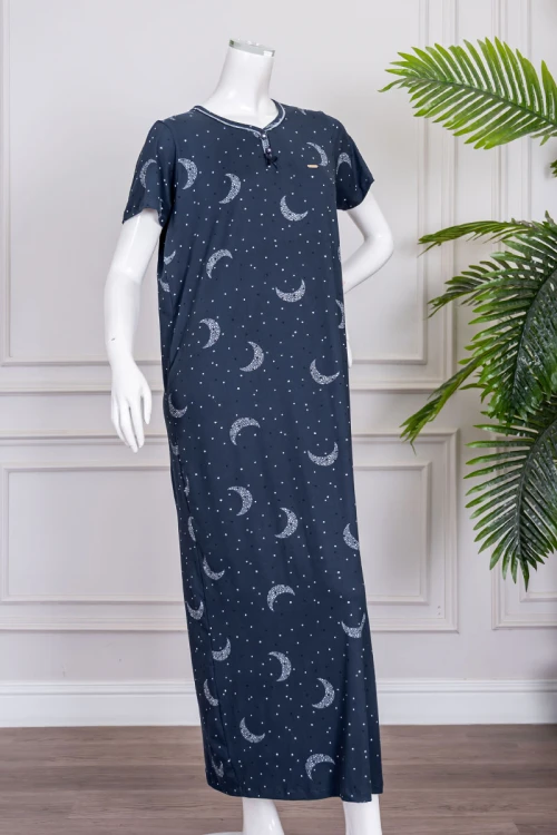 قميص نسائي طويل لون كحلي مزين برسومات ياقة دائرية بأزرار من الأمام و بأكمام قصيرة