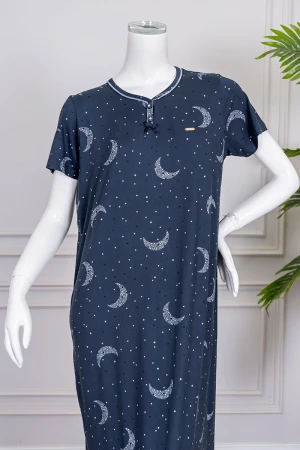 قميص نسائي طويل لون كحلي مزين برسومات ياقة دائرية بأزرار من الأمام و بأكمام قصيرة 