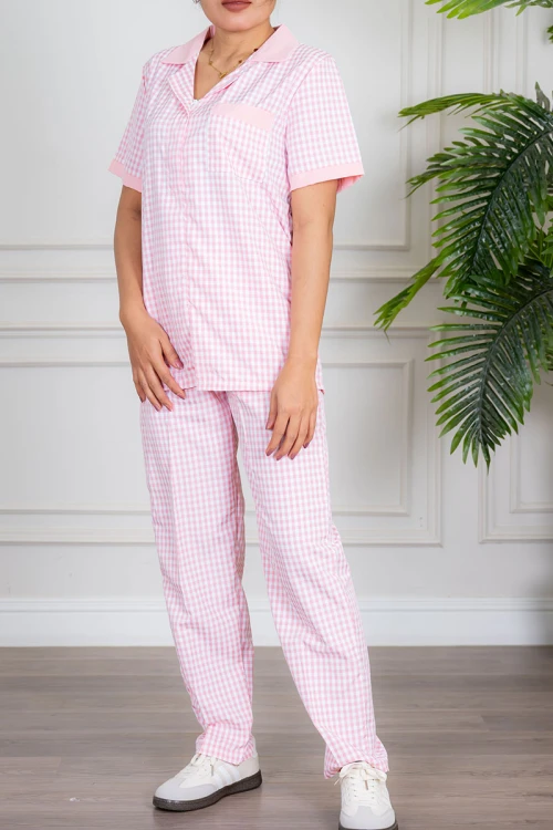 زي-عاملة-قطعتين-متعدد-الألوان-على-شكل-مربعات-بلوزة-بياقة-