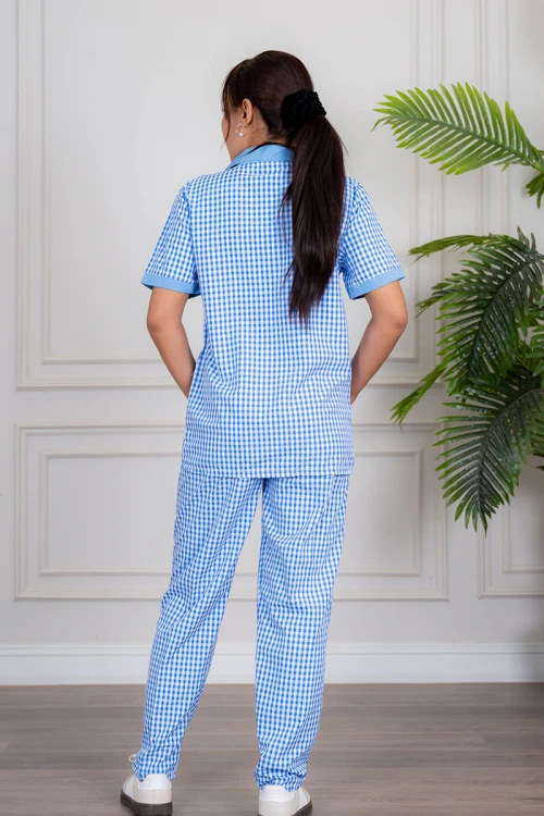 زي-عاملة-قطعتين-متعدد-الألوان-على-شكل-مربعات-بلوزة-بياقة-