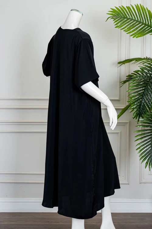 قميص نسائي قصير كلوش لون أسود ياقة قصة سبعة و بأكمام قصيرة