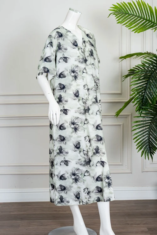 قميص نسائي قصير لون تفاحي مشجر ياقة قصة سبعة و بأكمام قصيرة