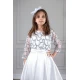فستان بناتي لون أبيض بأكمام تل شفافة مزينة بتطريز لامع لون فضي و بحزام في الخصر
