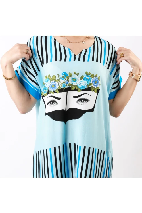 قميص مخطط بياقة واسعة وأكمام قصيرة