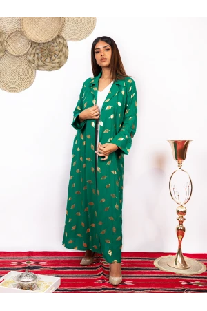 طقم قطعتين فستان وعباية ليوم التأسيس بطبعة أوراق شجر