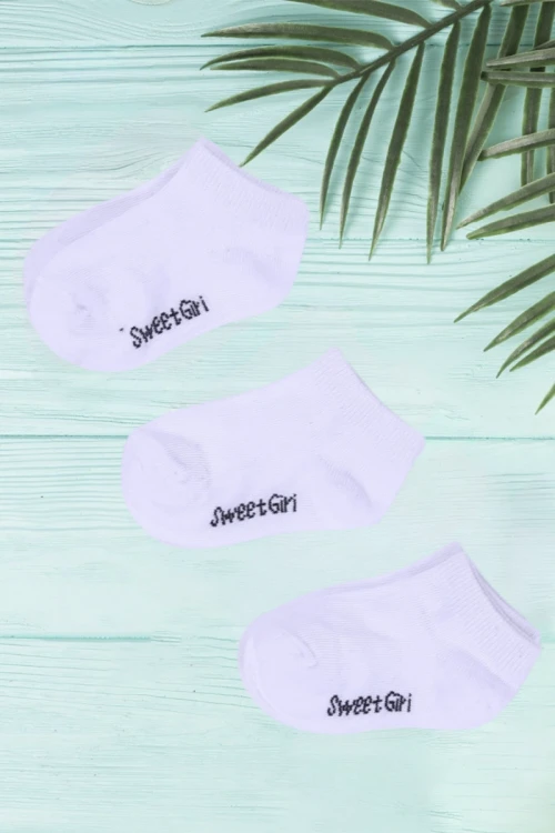 3 قطع جوارب لون أبيض سادة