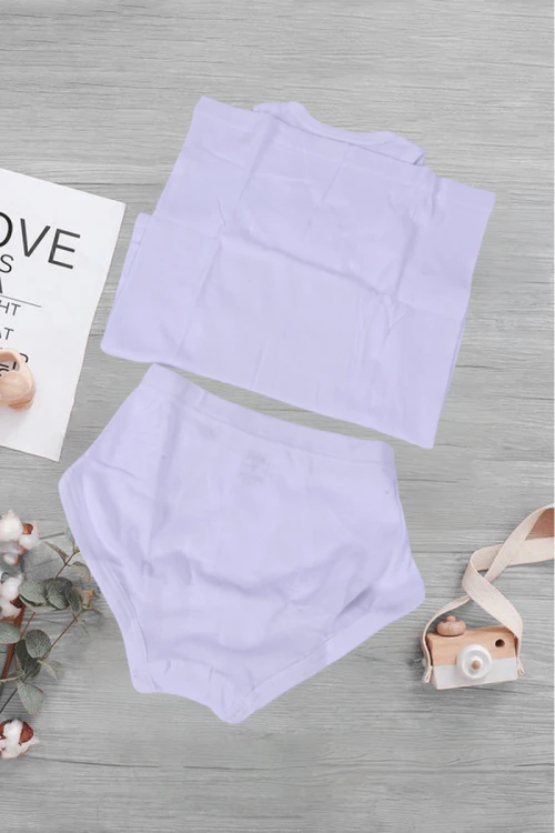 طقم ولادي داخلي لون أبيض قطعتين فنيله علاقي وشورت بخصر مطاطي