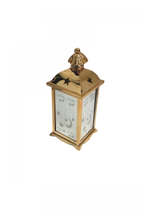 فانوس رمضان ذهبي حجم وسط مكتوب عليها رمضان كريم بأشكال مختلفة