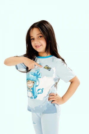 بيجاما بناتي سبيستون قطعتين لون سماوي  بأشكال شخصيات كرتونية و بنطلون طويل